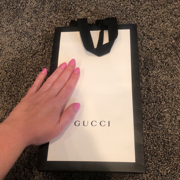 gucci gift bag - Picture 3 of 3